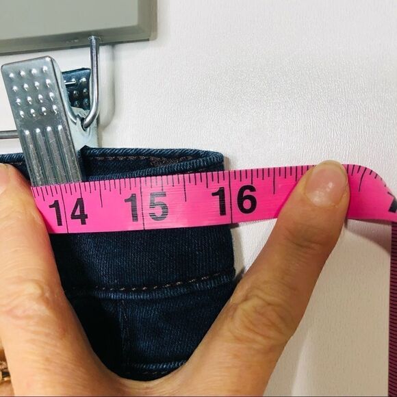 Joe’s Jeans Chelsea Micro Flare Jeans - Picture 6 of 13